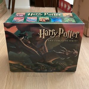 Harry Potter—7 Book Series Box Set